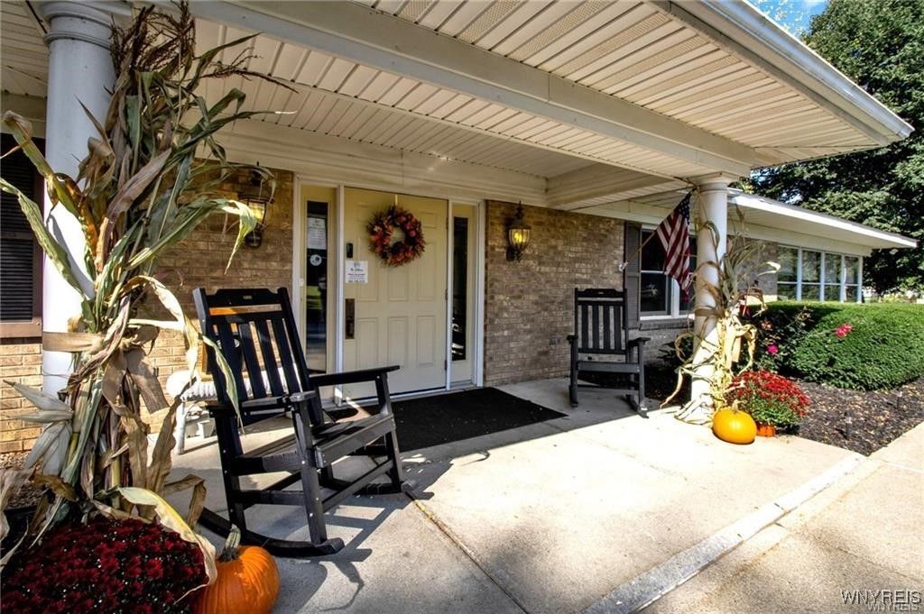 Photo of 459 E Oak Orchard Street, Shelby, NY 14103 (MLS # B1609593)