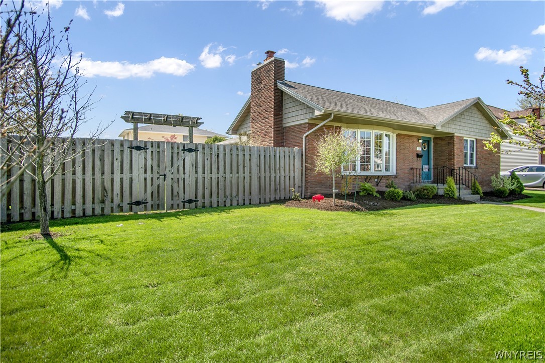 521 Thorncliff Road