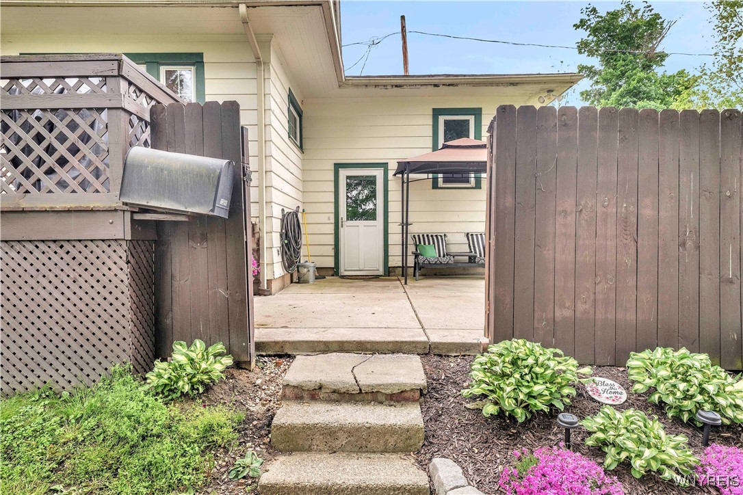 13890 Quaker Street, Collins, New York image 3