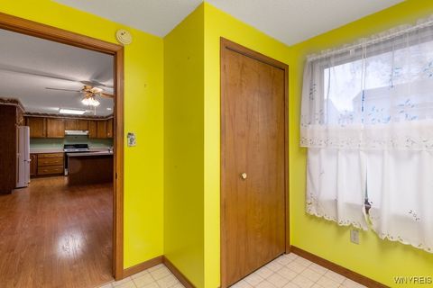 Tiny photo for 2194 Woodsfield Drive, Hamburg, NY 14085 (MLS # B1648738)