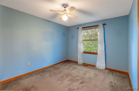 Tiny photo for 2194 Woodsfield Drive, Hamburg, NY 14085 (MLS # B1648738)