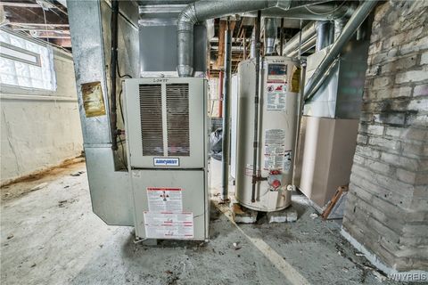 Tiny photo for 4821 Harlem Road, Amherst, NY 14226 (MLS # B1654031)