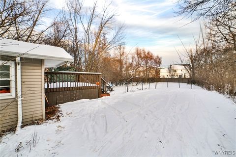 Tiny photo for 4821 Harlem Road, Amherst, NY 14226 (MLS # B1654031)