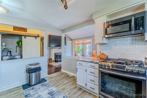 Tiny photo for 4788 Mapleton Road, Pendleton, NY 14094 (MLS # B1648676)