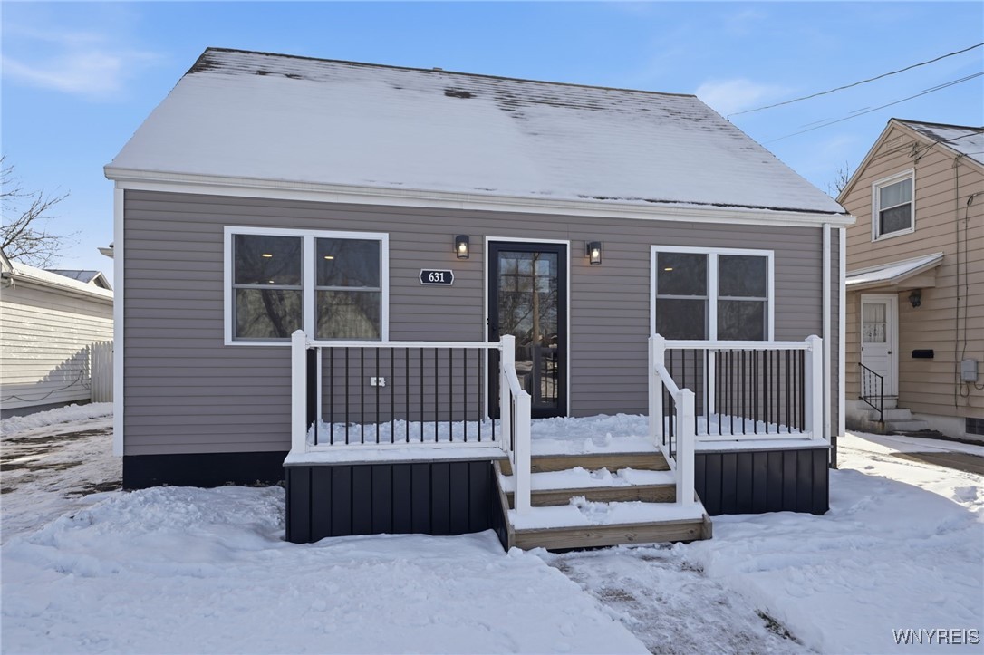 631 Saint Lawrence Avenue