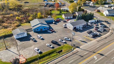 Photo of 5621 Lockport Road, Niagara, NY 14305 (MLS # B1648660)