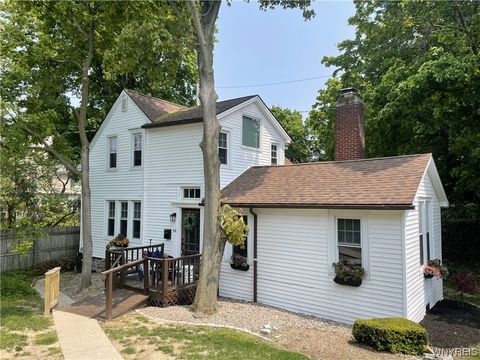 Photo of 770 W Ferry Street #35A, Buffalo, NY 14222 (MLS # B1473051)