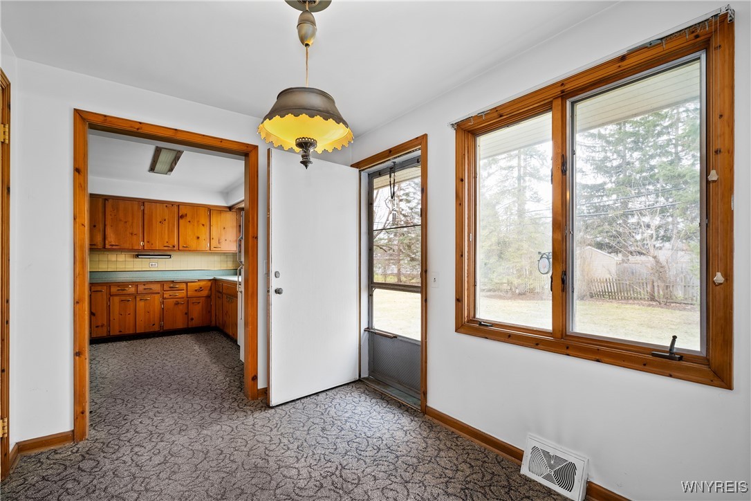 100 Briar Row Lane, Amherst, New York image 11