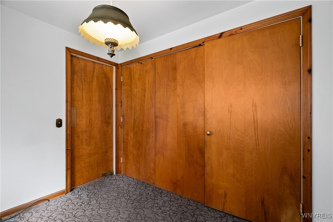 100 Briar Row Lane, Amherst, New York image 12