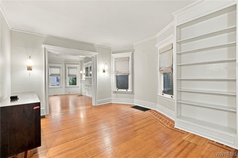 Tiny photo for 26 Soldiers Place, Buffalo, NY 14222 (MLS # B1723274)
