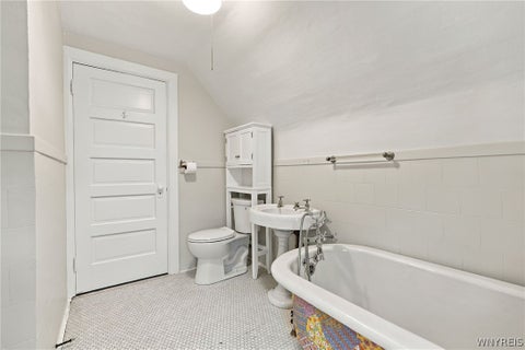 Tiny photo for 26 Soldiers Place, Buffalo, NY 14222 (MLS # B1723274)