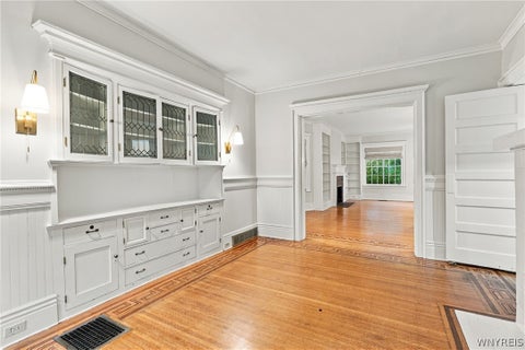 Tiny photo for 26 Soldiers Place, Buffalo, NY 14222 (MLS # B1723274)