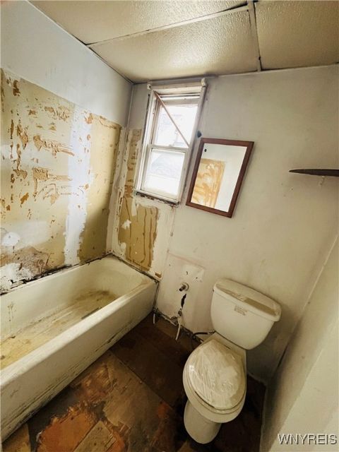 Tiny photo for 25 N Central Avenue #E, Buffalo, NY 14212 (MLS # B1634136)