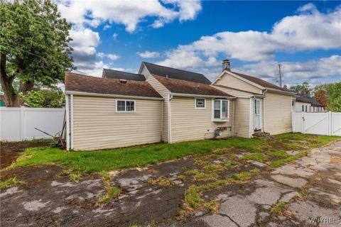 Tiny photo for 25 N Central Avenue #E, Buffalo, NY 14212 (MLS # B1634136)