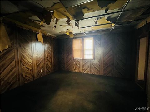 Tiny photo for 25 N Central Avenue #E, Buffalo, NY 14212 (MLS # B1634136)