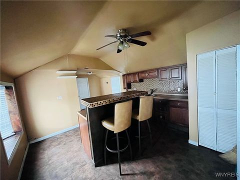 Tiny photo for 25 N Central Avenue #E, Buffalo, NY 14212 (MLS # B1634136)