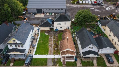 Tiny photo for 25 N Central Avenue #E, Buffalo, NY 14212 (MLS # B1634136)