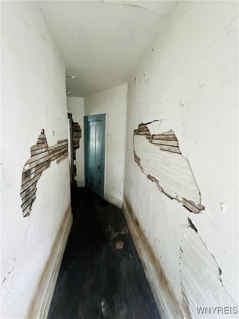 Tiny photo for 25 N Central Avenue #E, Buffalo, NY 14212 (MLS # B1634136)