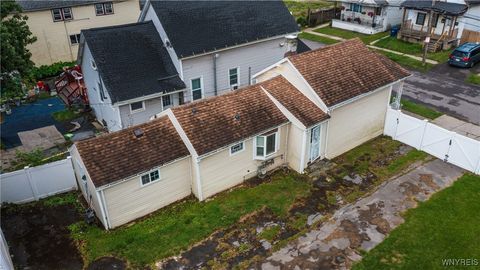 Tiny photo for 25 N Central Avenue #E, Buffalo, NY 14212 (MLS # B1634136)
