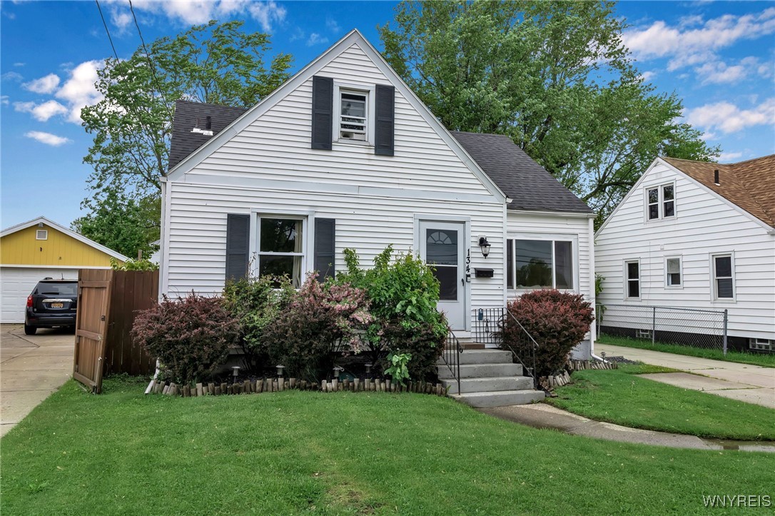 134 Park Edge Drive, Cheektowaga, New York image 3