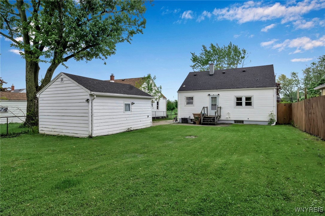 134 Park Edge Drive, Cheektowaga, New York image 6