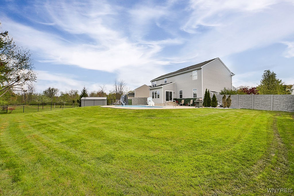 5042 Woodway Court, Hamburg, New York image 11