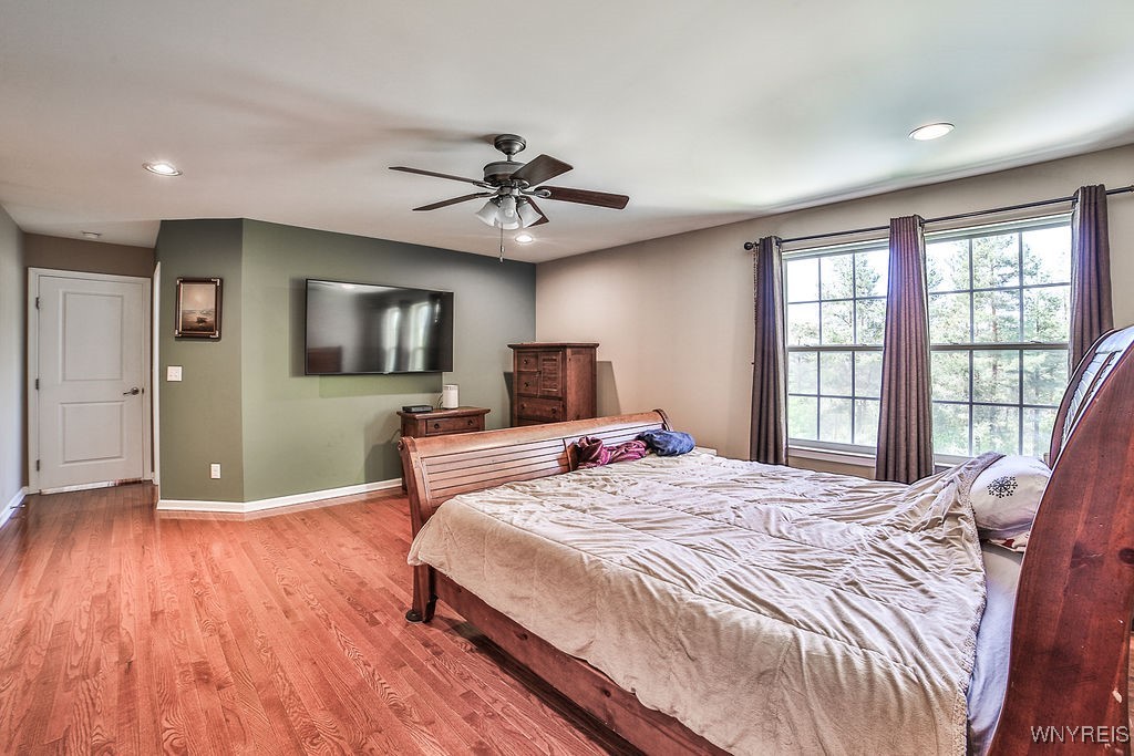 5042 Woodway Court, Hamburg, New York image 37