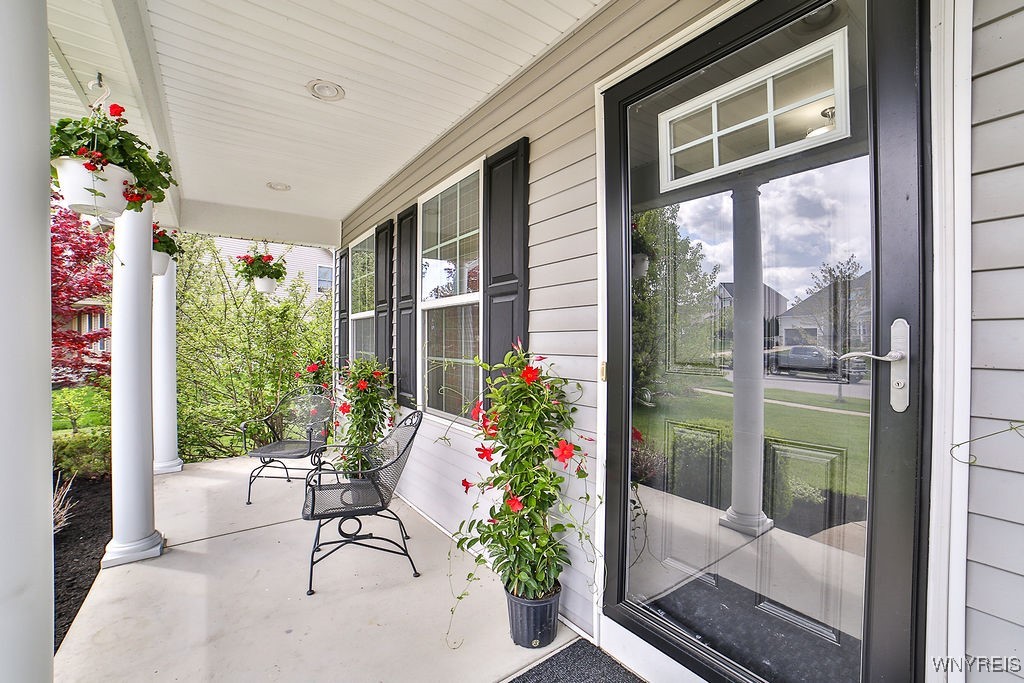 5042 Woodway Court, Hamburg, New York image 7