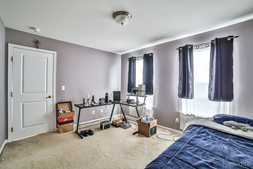 5042 Woodway Court, Hamburg, New York image 46