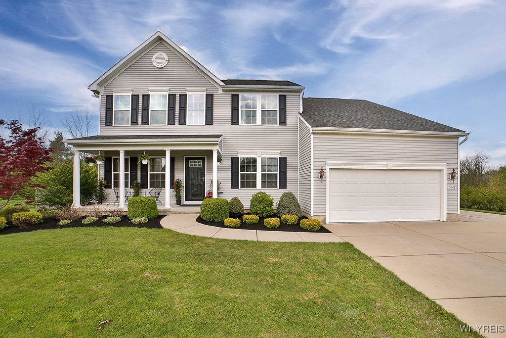 5042 Woodway Court, Hamburg, New York image 4