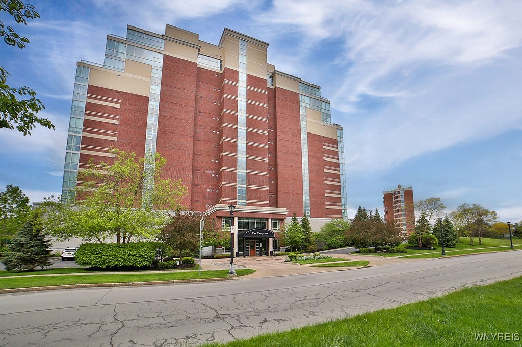 132 Lakefront Boulevard #204, Buffalo, New York image 28