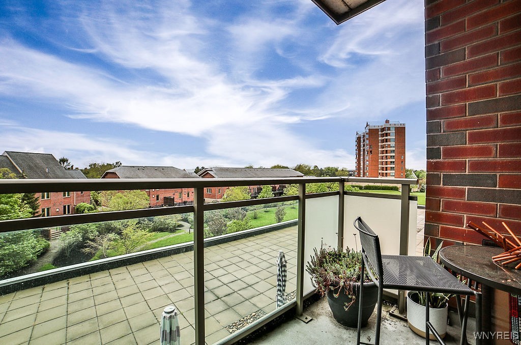 132 Lakefront Boulevard #204, Buffalo, New York image 10