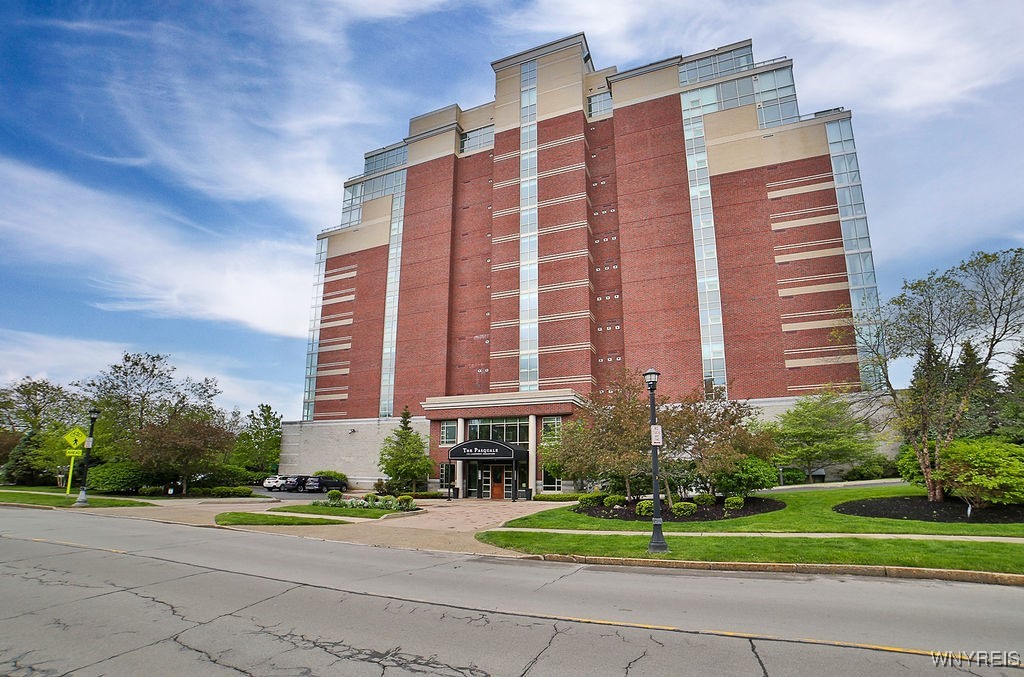 132 Lakefront Boulevard #204, Buffalo, New York image 26
