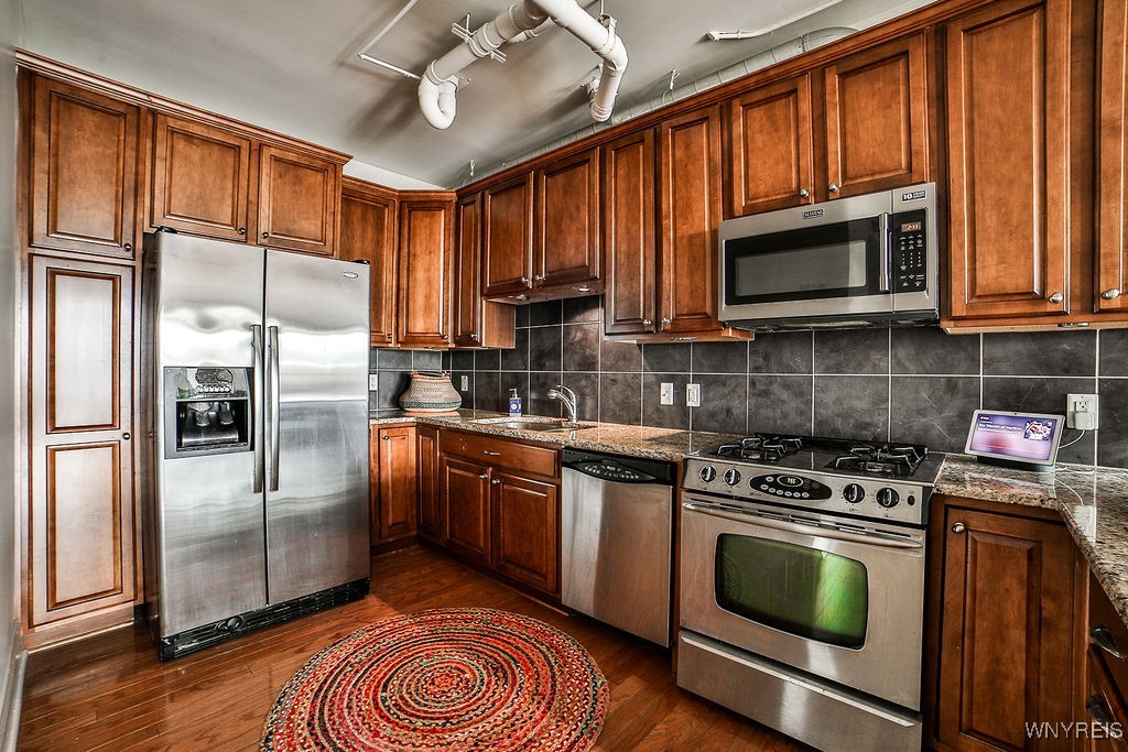 132 Lakefront Boulevard #204, Buffalo, New York image 13