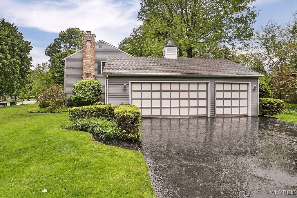 11 Farmington Road, Amherst, New York image 4