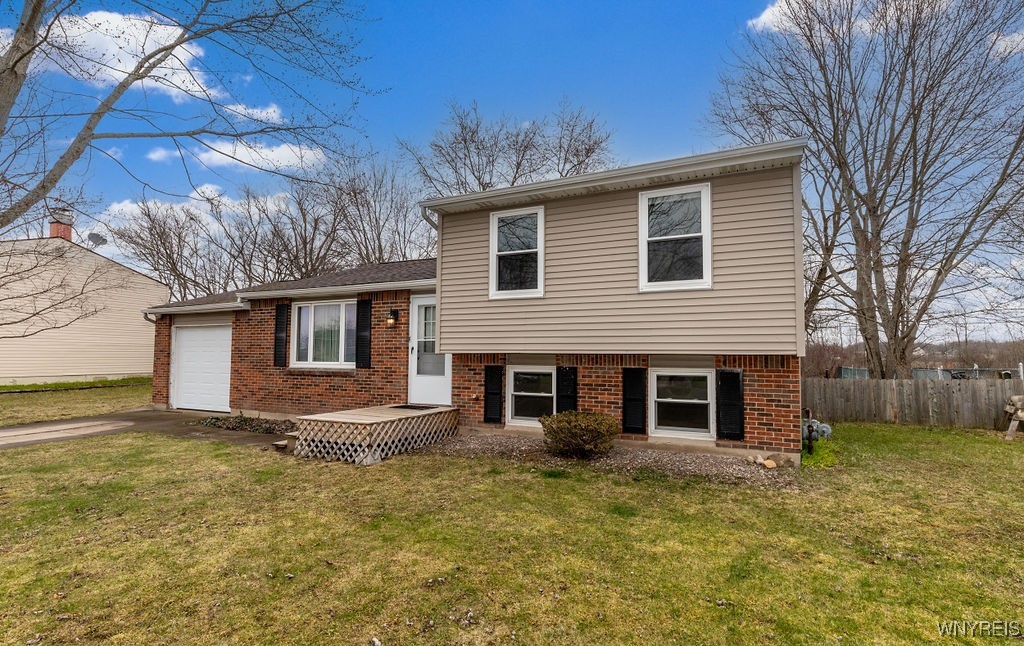 285 Tracey Lane, Grand Island, New York image 1