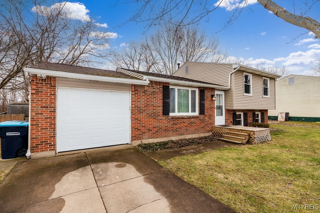 285 Tracey Lane, Grand Island, New York image 3