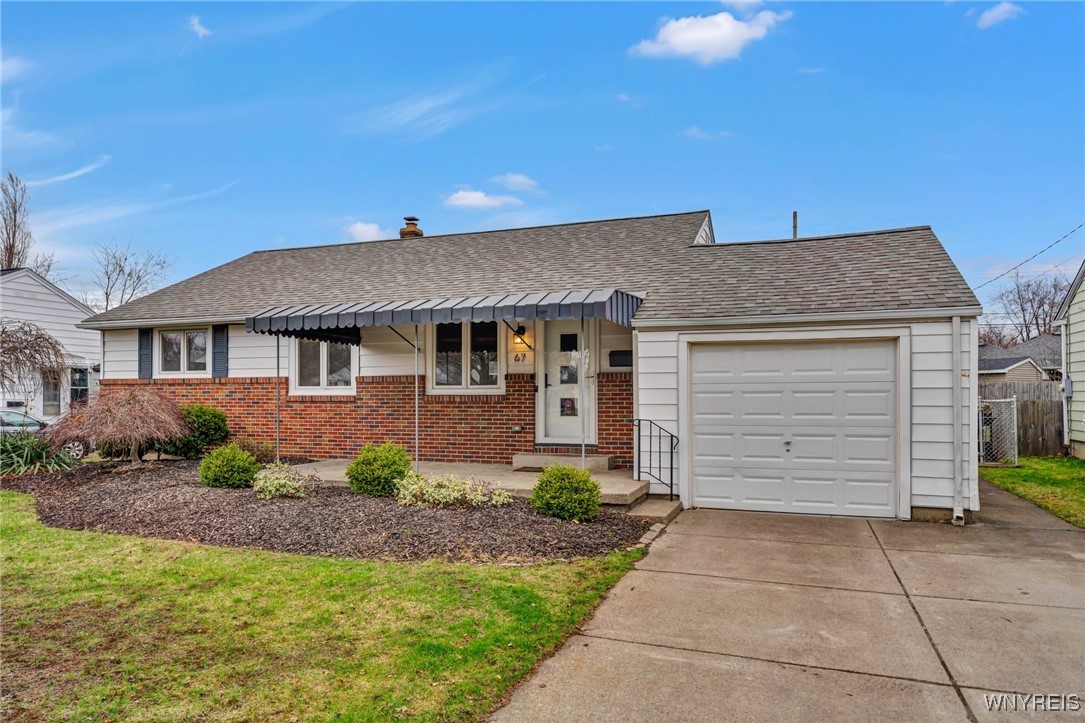 67 Rosedale Boulevard, Amherst, New York image 1