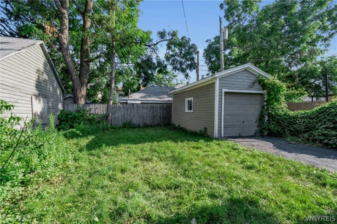 Tiny photo for 69 W Northrup Place, Buffalo, NY 14214 (MLS # B1705943)