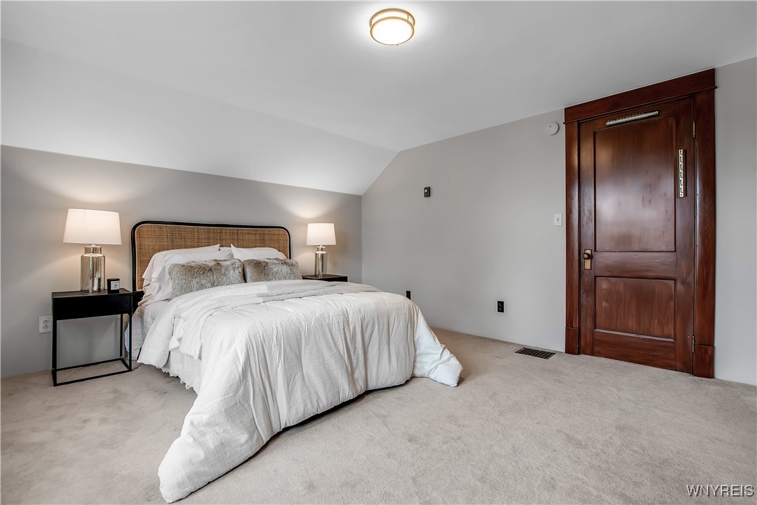 44 Cable Street, Tonawanda, New York image 24