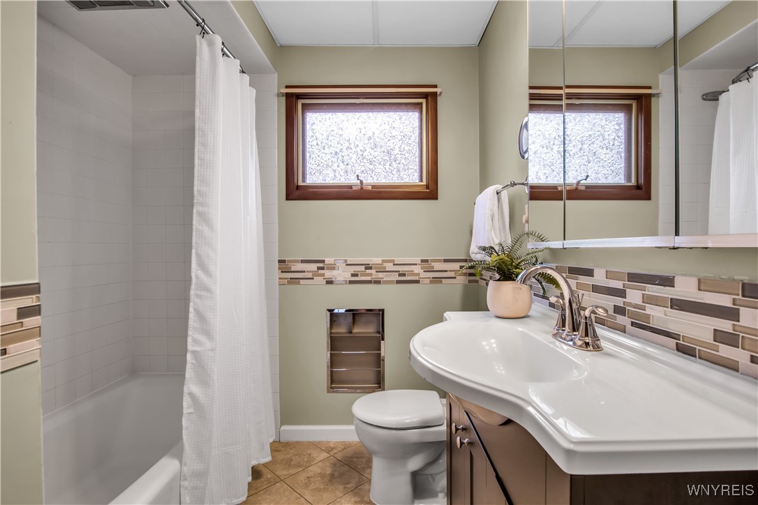44 Cable Street, Tonawanda, New York image 20