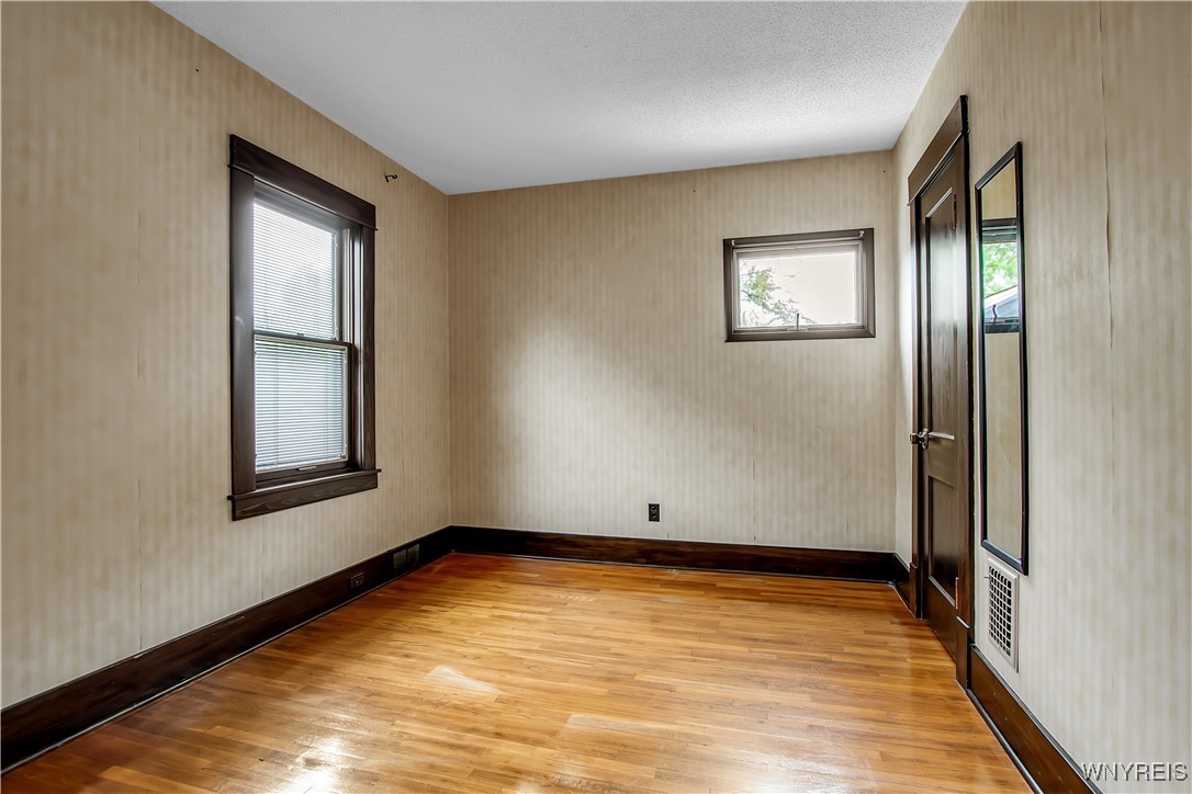 44 Cable Street, Tonawanda, New York image 31