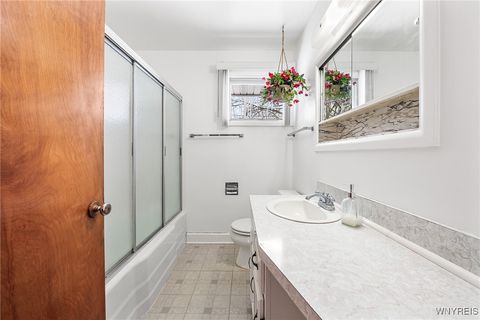 Tiny photo for 250 S 2nd Street, Lewiston, NY 14092 (MLS # B1660644)