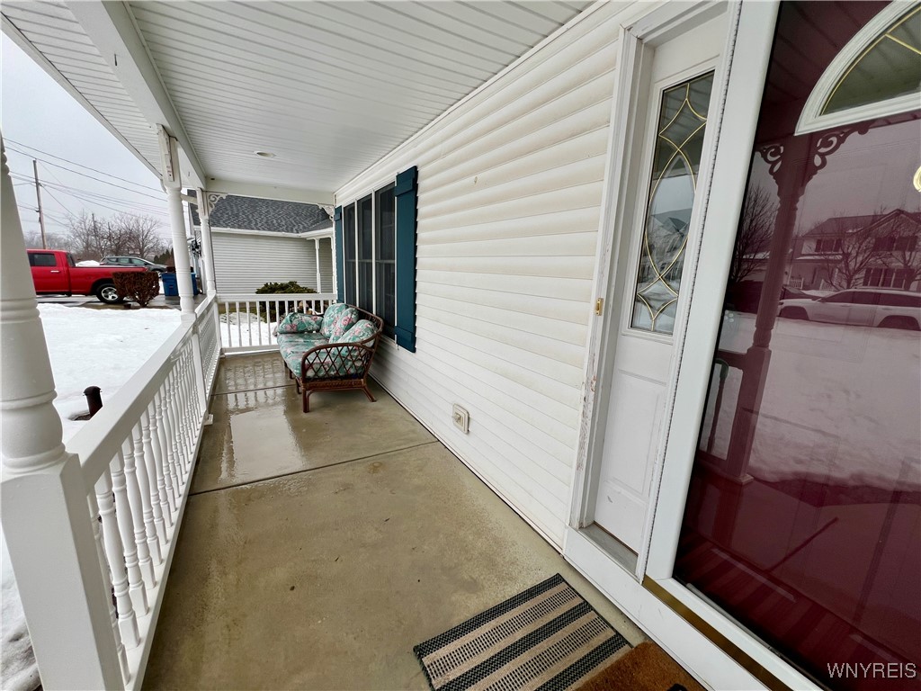 4735 Bay View Road, Hamburg, New York image 3