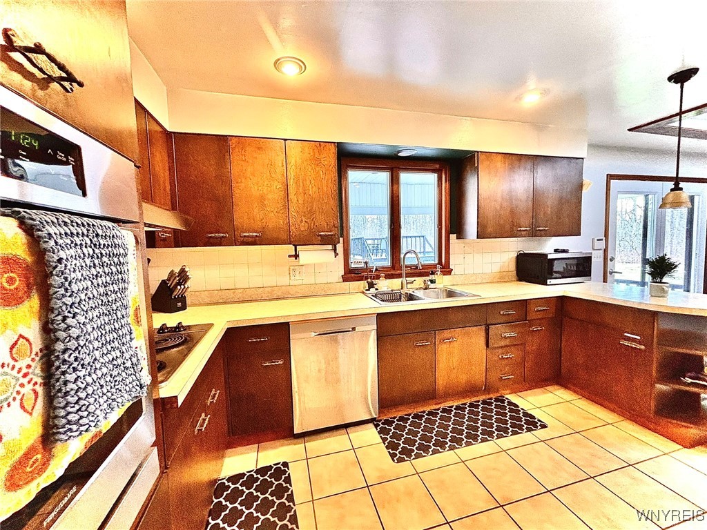 4995 Millersport Highway, Amherst, New York image 13
