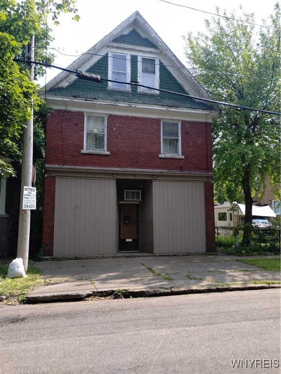 1773 Falls Street, Niagara Falls, New York image 1