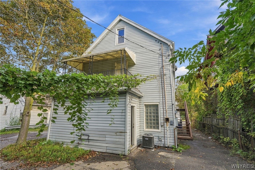 557 Hertel Avenue