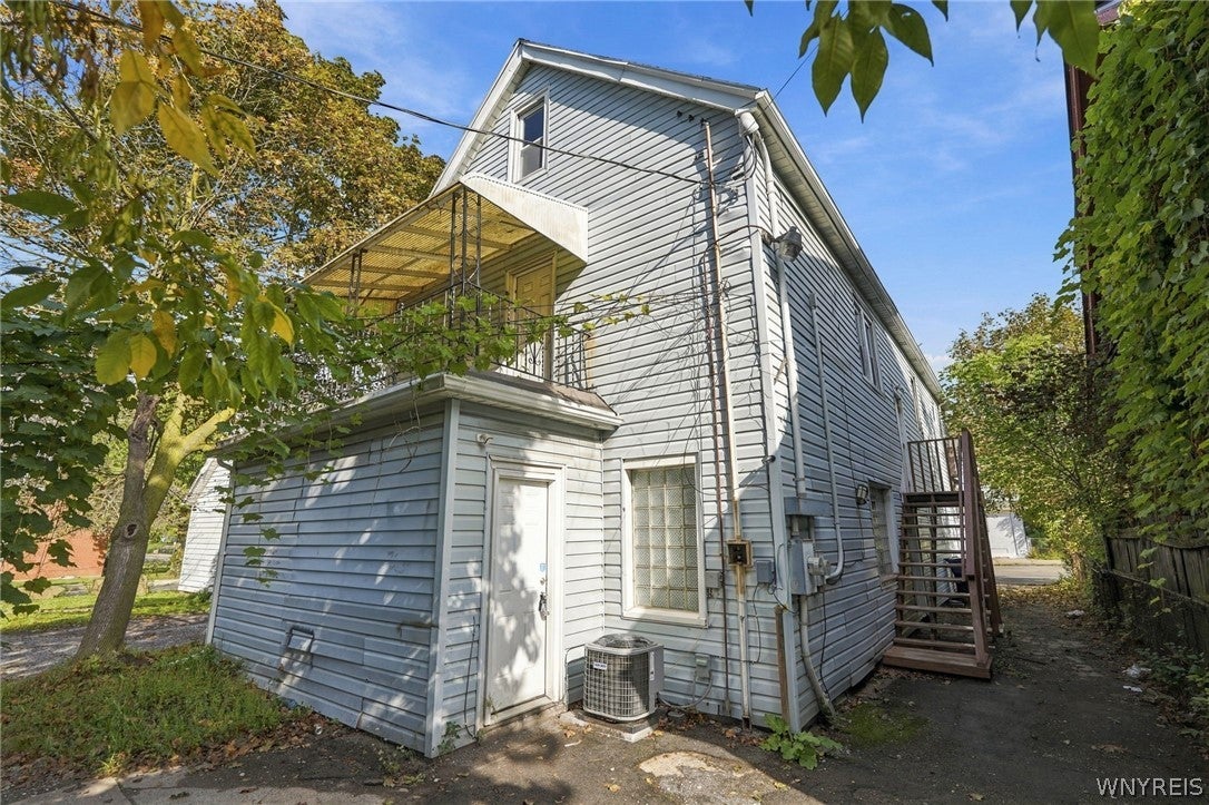557 Hertel Avenue