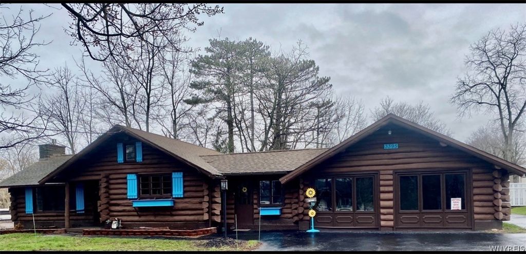 Photo of 3395 Orchard Park Road, Orchard Park, NY 14127 (MLS # B1679470)