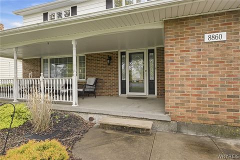 Tiny photo for 8860 Disney Drive, Niagara, NY 14304 (MLS # B1684824)